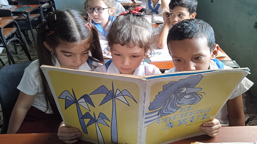 Pioneros que leen El cochero azul Pioneros que leen El cochero azul