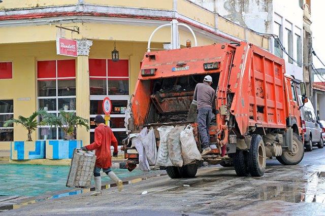 Recogida de basura del bulevar